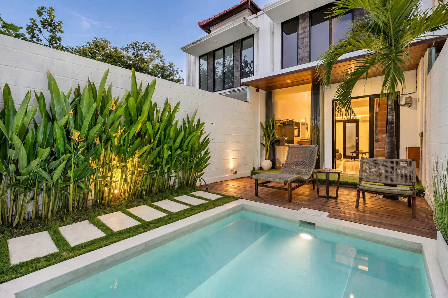 Modern 1BR Apartment | Pool | Wifi | Kitchen